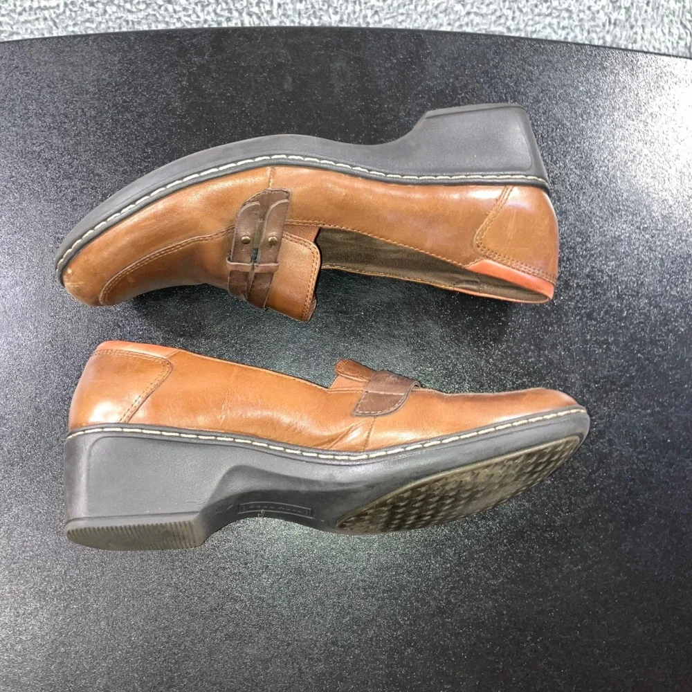 Cobb Hill by New Balance preowned typical